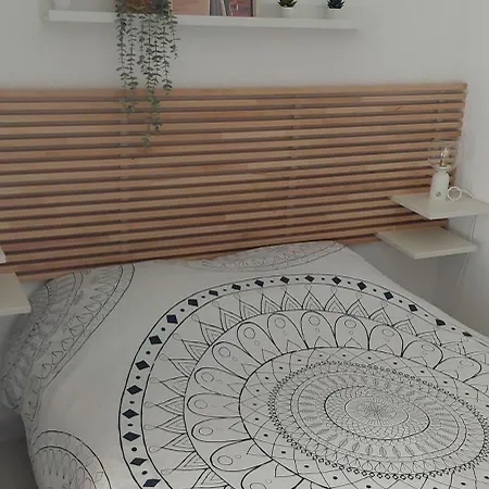 Apartamento T1 à 100m De La Narbona